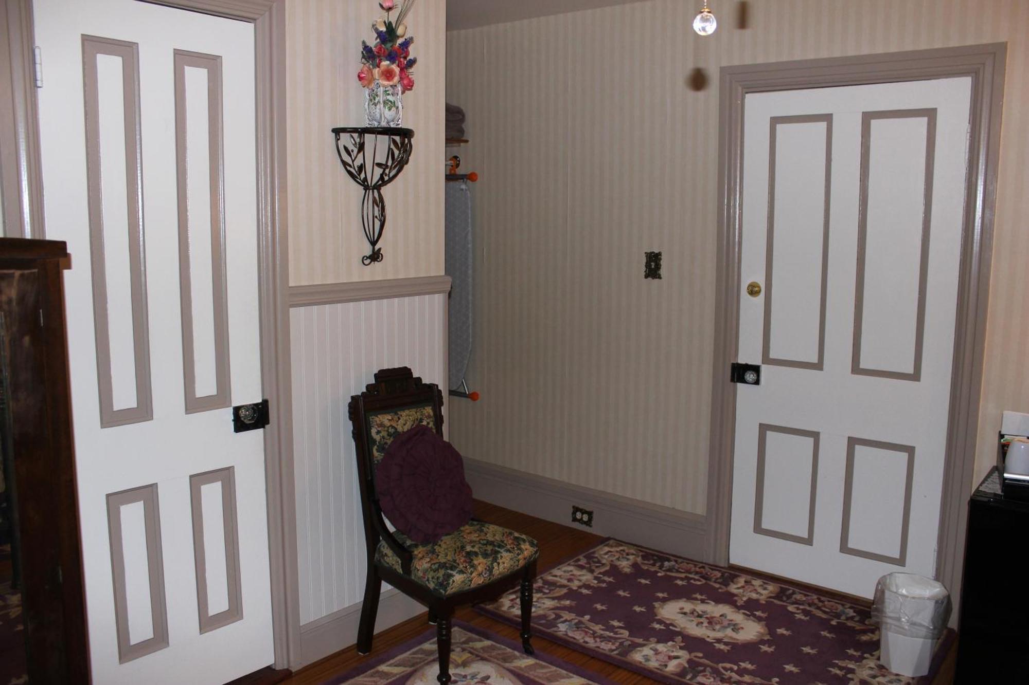 Carriage Stop Bed & Breakfast 팔미라 외부 사진