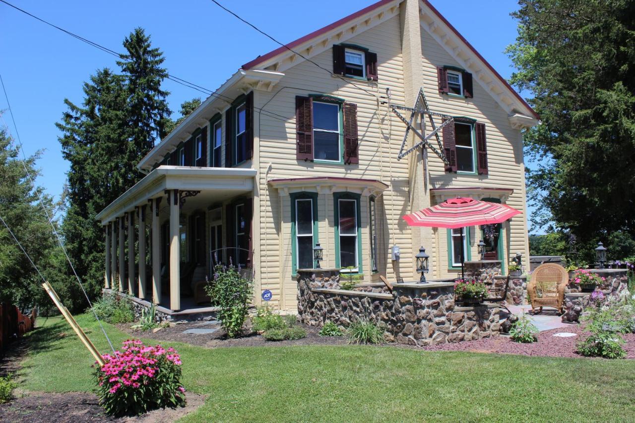Carriage Stop Bed & Breakfast 팔미라 외부 사진