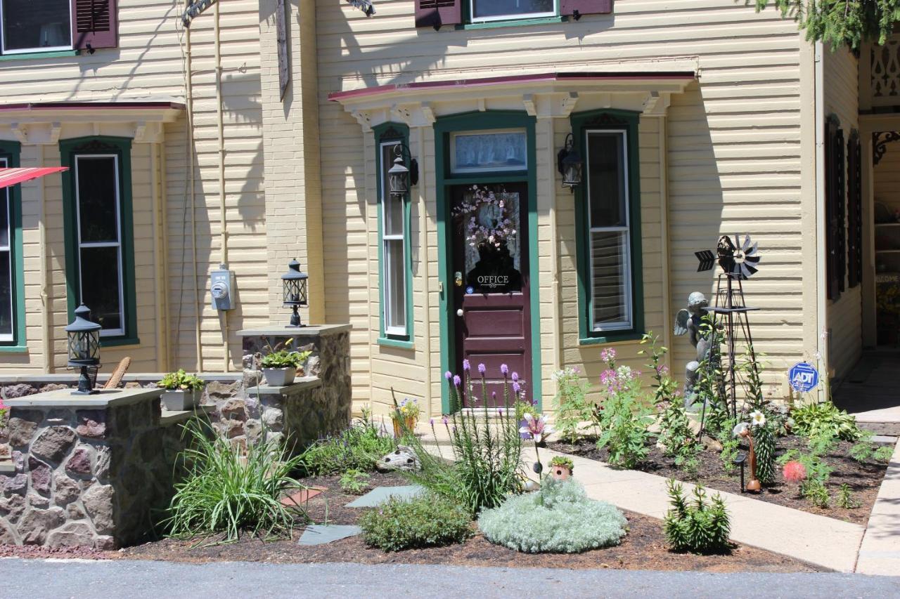 Carriage Stop Bed & Breakfast 팔미라 외부 사진